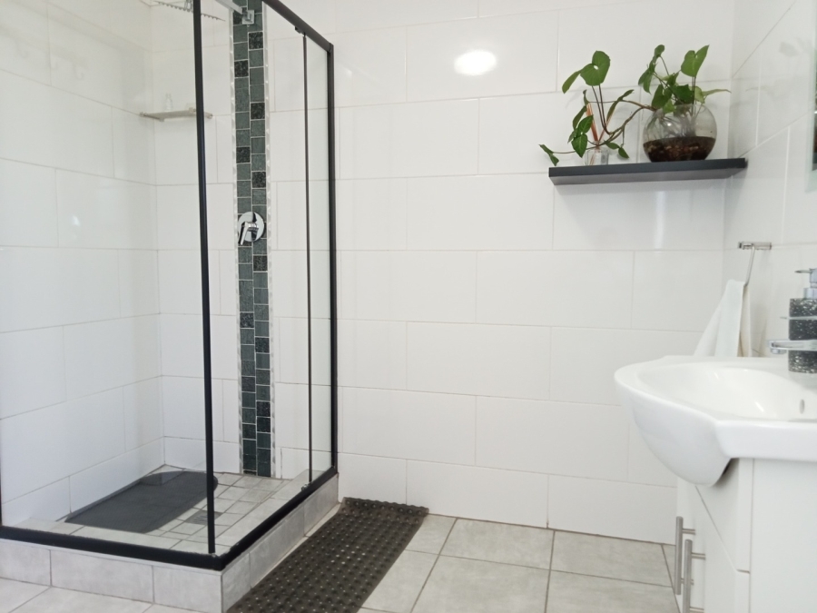 5 Bedroom Property for Sale in Siyakha Eastern Cape